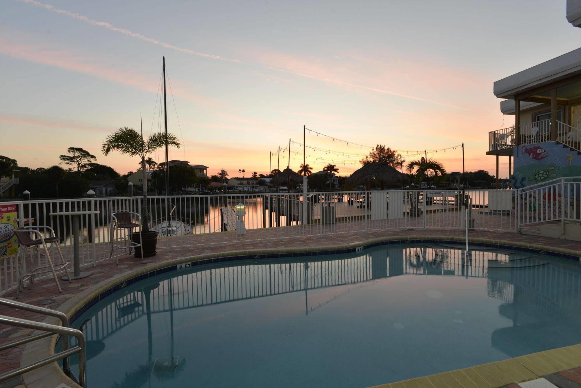 Bay Palms Waterfront Resort - Hotel And Marina St. Pete Beach Zewnętrze zdjęcie